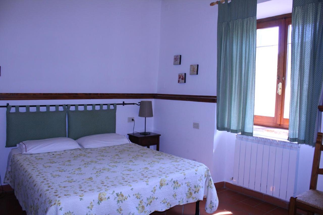 Il Casolare Bed and Breakfast Penna Exteriör bild
